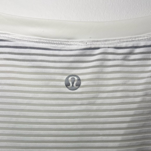 Lululemon Women’s Lean in White Striped Long Sleeve Sheer Top in US 12 - Picture 5 of 7